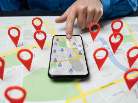 TomTom and Esri partner to deliver advanced location analytics